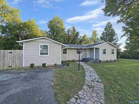 674 Harvest Road, Harvest, AL 35749