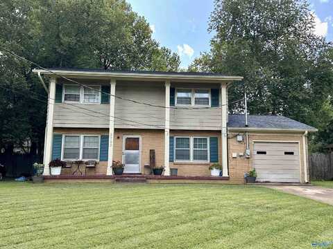 3703 Glendale Lane, Huntsville, AL 35806