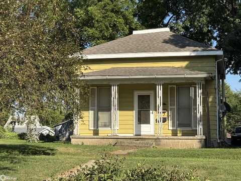 411 New York Avenue, Creston, IA 50801