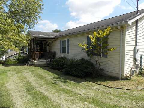 127 Columbus Avenue, Westover, WV 26501