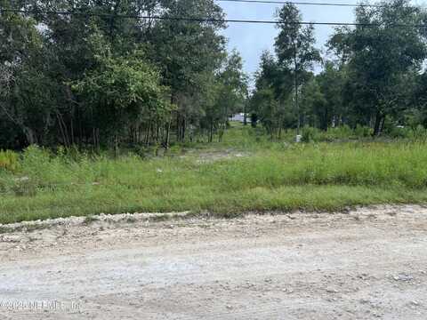 114 PLANTATION Way, Hawthorne, FL 32640