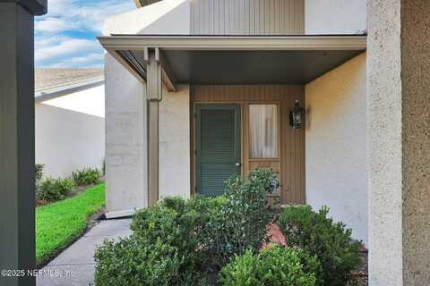 10103 LEISURE Lane S, Jacksonville, FL 32256