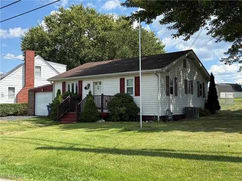 106 N Surry Road, East Liverpool, OH 43920