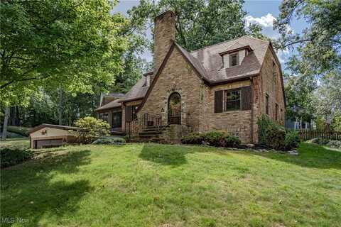 453 Palisades Drive, Akron, OH 44303