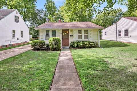 28 Ledgewood Drive, Bedford, OH 44146