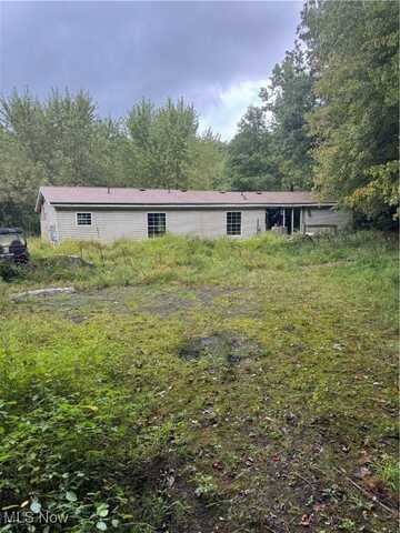 2590 State Route 14, Deerfield, OH 44411