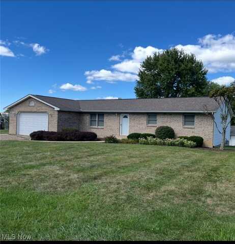 1560 Coachlite Circle, Nashport, OH 43830