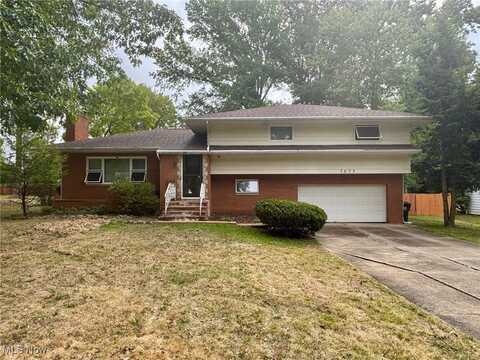3633 Edgewood Drive, Stow, OH 44224
