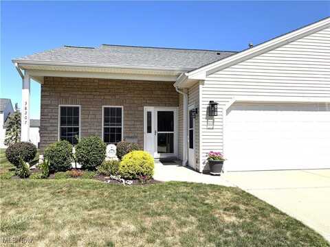 38207 Cross Creek Drive, Willoughby, OH 44094
