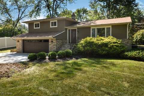 9979 Delsy Drive, North Royalton, OH 44133