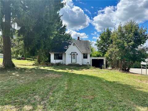 3153 Waynesburg Drive SE, Canton, OH 44707