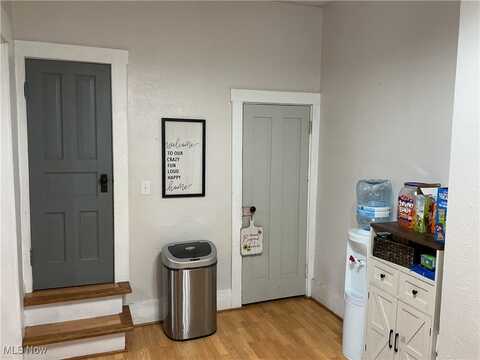 1111 Main Street, Dresden, OH 43821