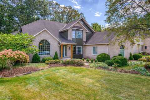 8532 Timber Trail, Brecksville, OH 44141