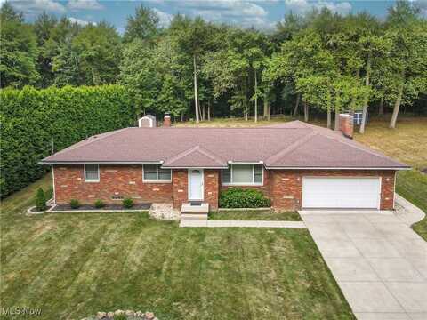 527 Spring Grove Drive, Tallmadge, OH 44278