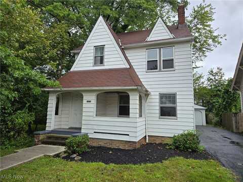 3373 Spangler Road, Cleveland Heights, OH 44112