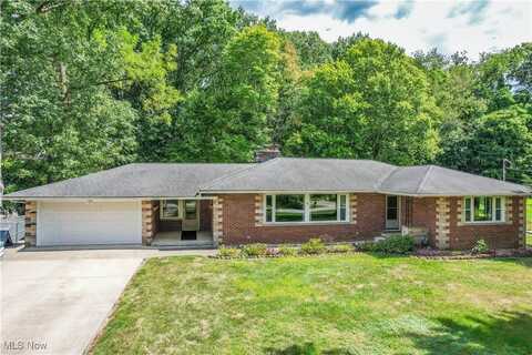 4393 Hilltop Drive, New Franklin, OH 44203