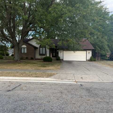 1640 Mabry Mill Drive SW, North Canton, OH 44709
