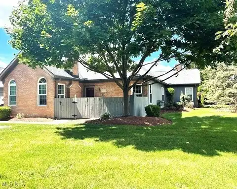 1073 N Jefferson Street unit: A, Medina, OH 44256