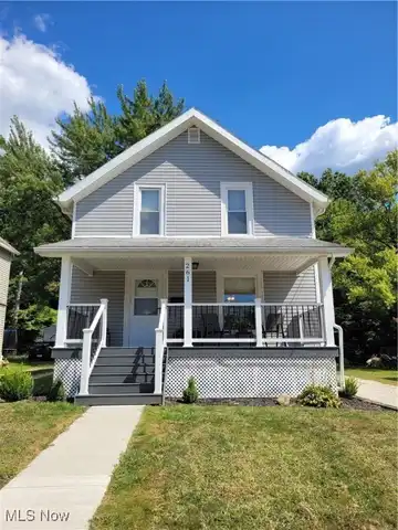 261 Grandview Avenue, Wadsworth, OH 44281
