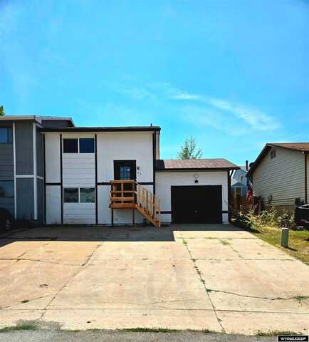 109 Barrett, Evanston, WY 82930