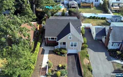 202 Pleasant Avenue, Bergenfield, NJ 07621
