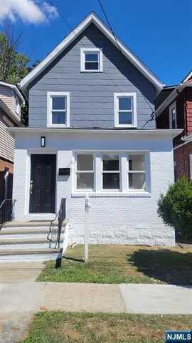 276 High Street, Hackensack, NJ 07601