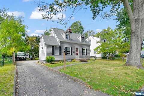 16 Homer Avenue, Morris Plains Borough, NJ 07950