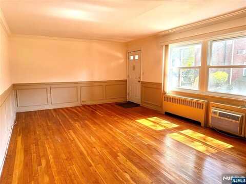 15-18A N N Plaza Road A, Fair Lawn, NJ 07410