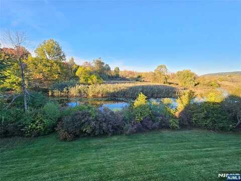 5 Maple Crescent 22, Vernon, NJ 07462