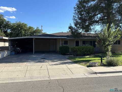 805 W Bullock Avenue, Artesia, NM 88210