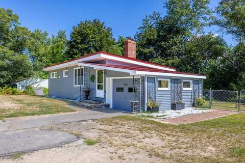 296 Green Street, Somersworth, NH 03878
