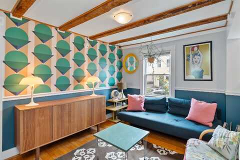 122 Maple Street, Burlington, VT 05401