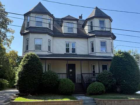 48 South Avenue, Derry, NH 03038