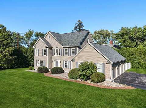 3 Playhouse Circle, Hampton, NH 03842