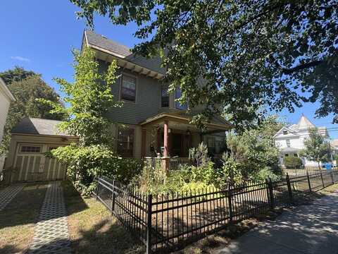 83 North Willard Street, Burlington, VT 05401