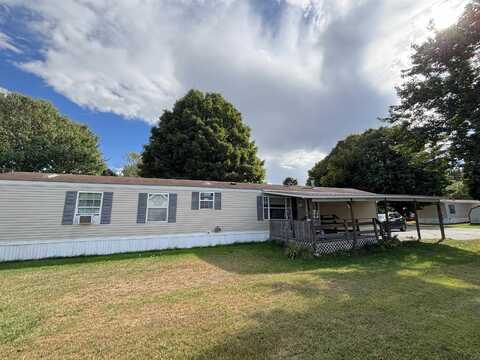 59 Daniel Drive, Lyndon, VT 05851