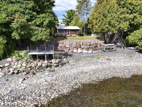 17 Mountain View Lane, North Hero, VT 05474