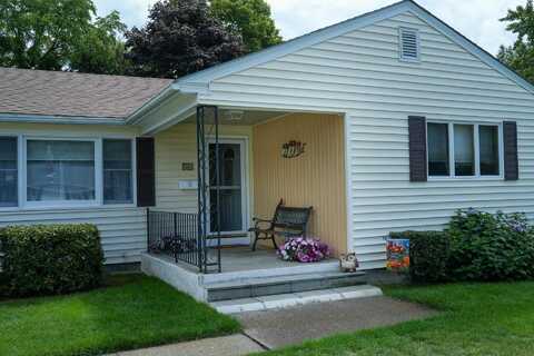 11 Killarney Drive, Burlington, VT 05408