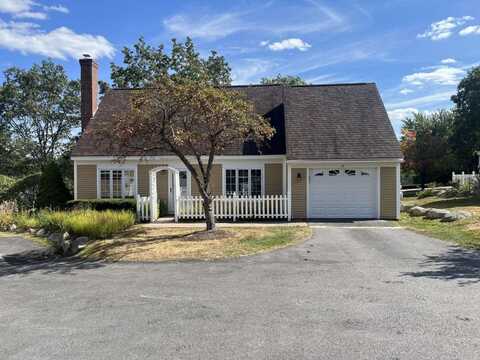 55 Garden Circle, Laconia, NH 03246