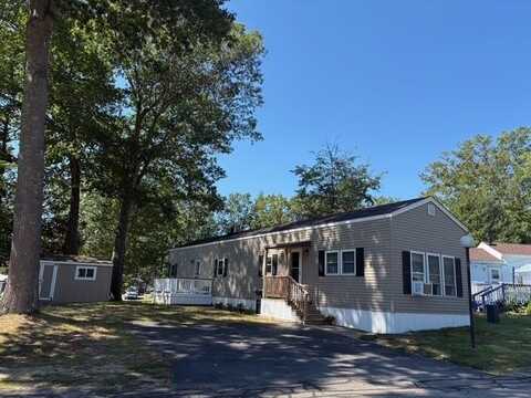 22 S Dewberry Lane, Rochester, NH 03867