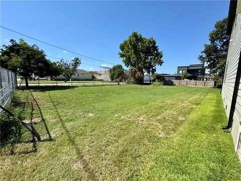 251 LEBOEUF Street, New Orleans, LA 70114