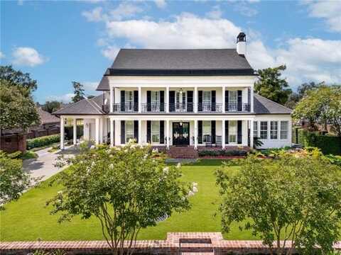 11 W WOODLAWN Drive, Destrehan, LA 70047