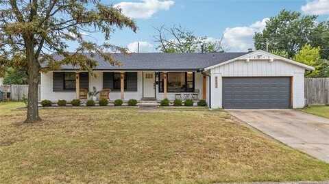 5642 S Richmond Avenue, Tulsa, OK 74135