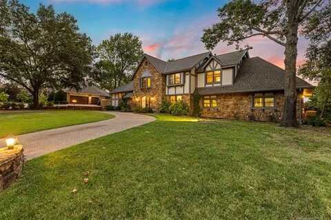 8704 S Richmond Avenue, Tulsa, OK 74137