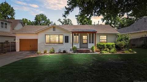3323 S Utica Avenue, Tulsa, OK 74105