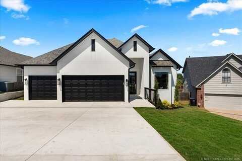 308 E Seattle Street, Broken Arrow, OK 74012