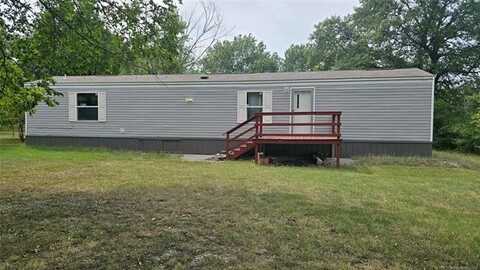 446 S Elm Street, Nowata, OK 74048