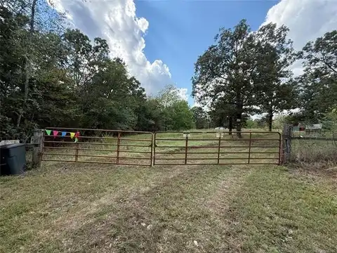 17844 E 688 Road, Tahlequah, OK 74464