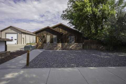 1015 Robertson Ave, Worland, WY 82401