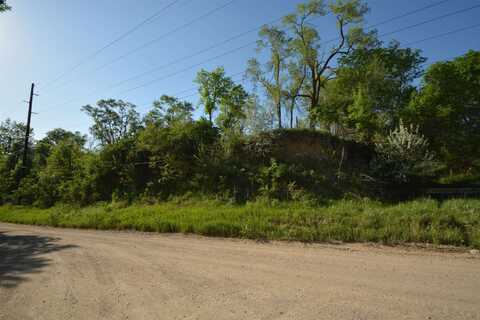 3221 11th St, Sioux City, IA 51105